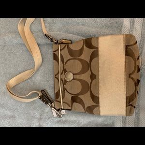 NWT COACH Messenger Crossbody In Jacquard Khaki/gold